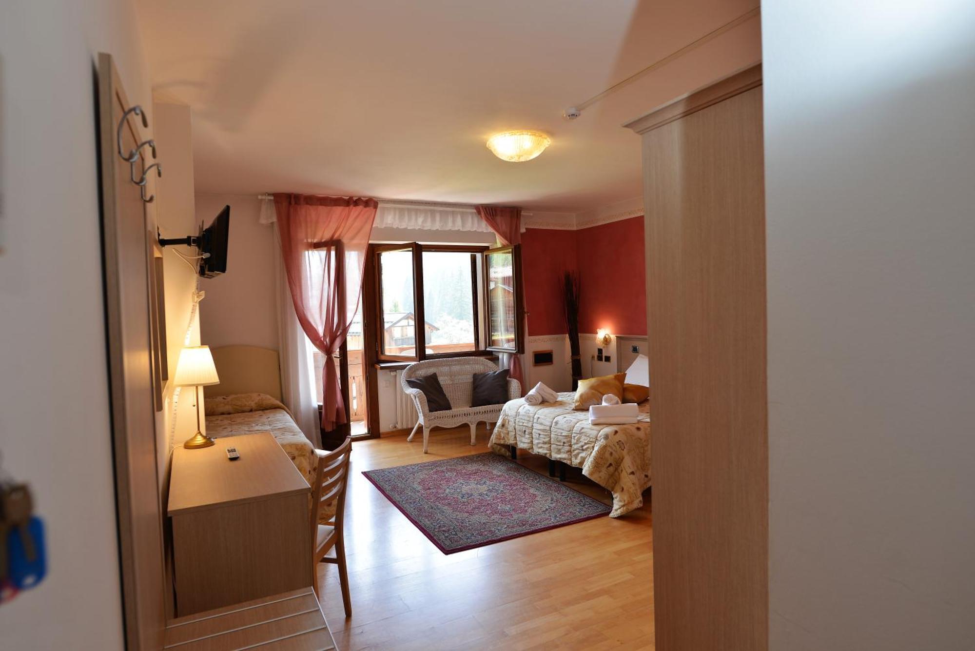 Hotel Marianna Rocca Pietore Exterior photo